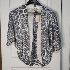 NWT Twenty one Women's sweater cardigan black and white leopard print
